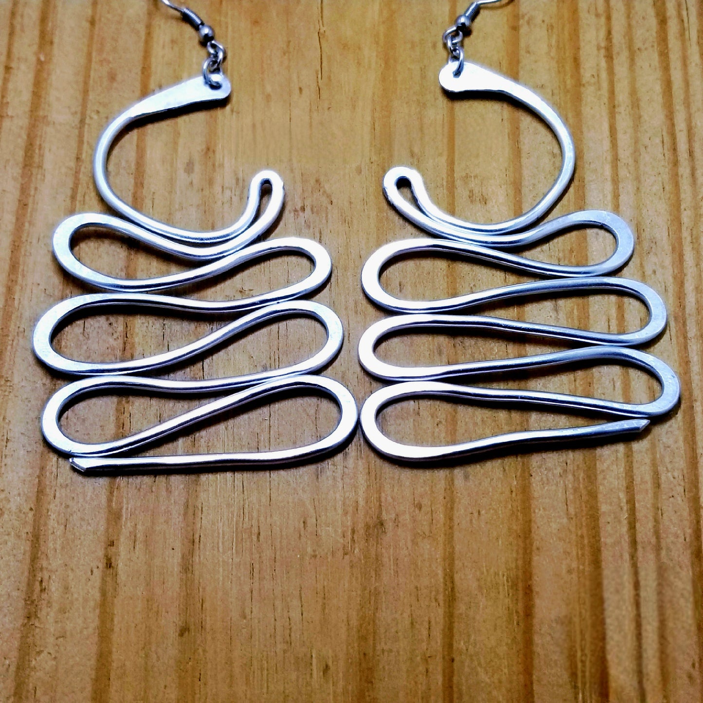 Hammered Silver Aluminum Wire Earrings | Artistic Rendition  Akoben - African Symbol | African Jewelry | Light Weight | Hypoallergenic